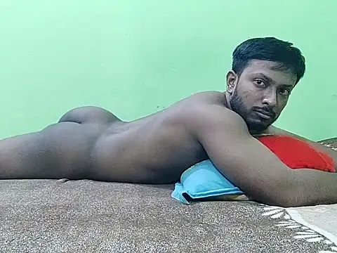 Snapshot of HunkyAriyan chatting on 09/27/25, 06:57 HunkyAriyan online show from 09/27/25, 06:57