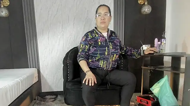 alondrabigtits online show from 11/15/25, 11:51