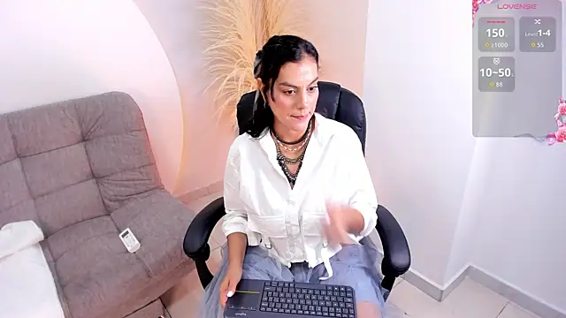 Ada Monroe10 online show from 09/16/25, 01:45