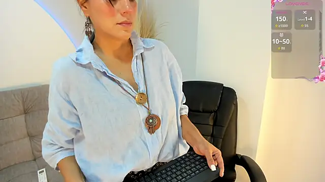 Ada Monroe10 online show from 09/24/25, 01:03