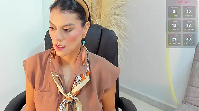 Ada Monroe10 online show from 10/21/25, 01:34