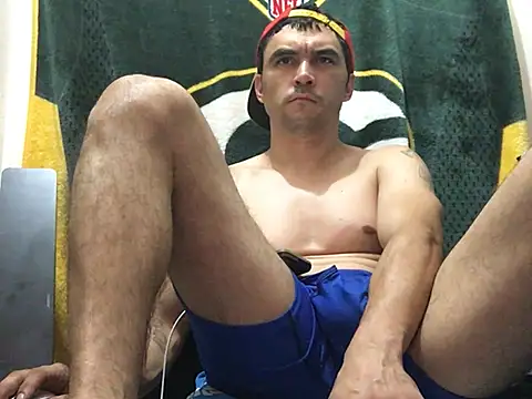 Snapshot of Apeezy14 chatting on 01/06/25, 08:24 Apeezy14 online show from 01/06/25, 08:24