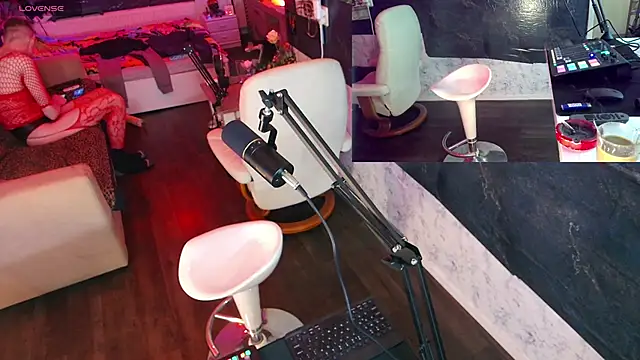 Doggyray44 online show from 12/21/24, 01:10