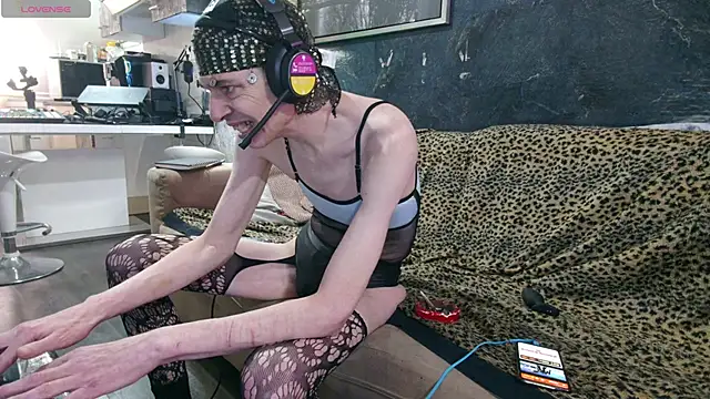 Doggyray44 online show from 01/23/25, 08:57