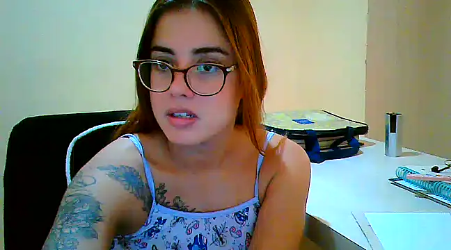 maliamiller online show from 03/22/25, 04:26