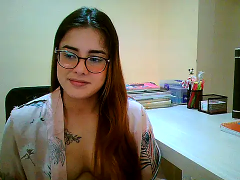 maliamiller online show from 09/29/25, 04:28