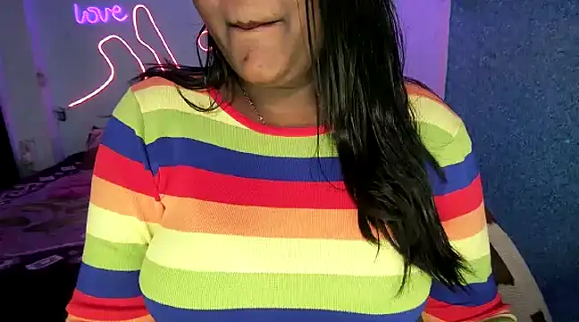 Snapshot of expression_queen chatting on 01/13/25, 08:48 expression queen online show from 01/13/25, 08:48