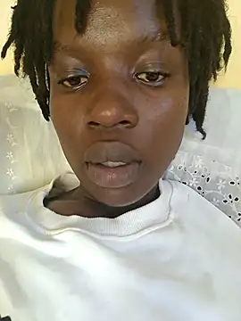 Juicylittle slute online show from 10/12/25, 04:33