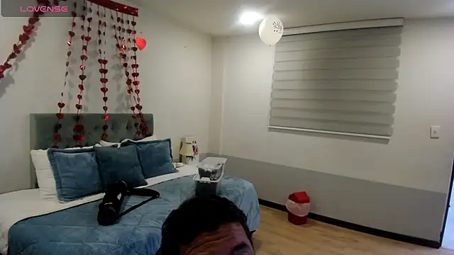 Sam and molly  online show from 02/18/25, 07:09