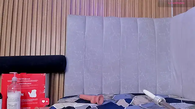 celeste jhons online show from 10/18/25, 06:08