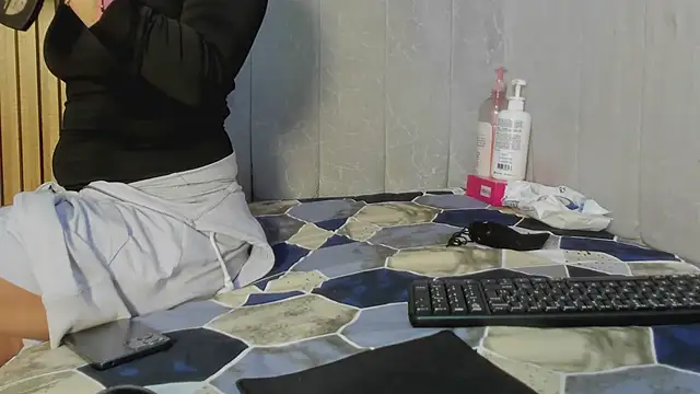 Snapshot of celeste_jhons chatting on 03/24/26, 10:15 celeste jhons online show from 03/24/26, 10:15