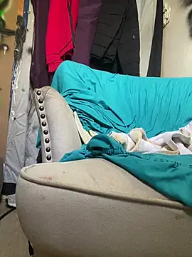 Snapshot of KeptupHack chatting on 03/21/26, 08:23 KeptupHack online show from 03/21/26, 08:23