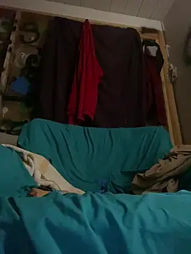 Snapshot of KeptupHack chatting on 04/07/26, 04:57 KeptupHack online show from 04/07/26, 04:57