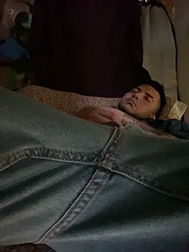 Snapshot of KeptupHack chatting on 04/20/26, 06:20 KeptupHack online show from 04/20/26, 06:20