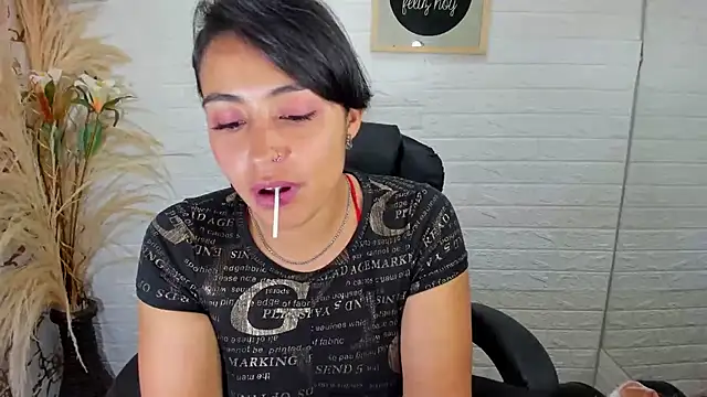 Snapshot of Aisha_09 chatting on 02/03/25, 07:52 Aisha 09 online show from 02/03/25, 07:52