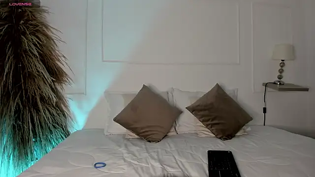  ashleymiller online show from 02/12/25, 06:09