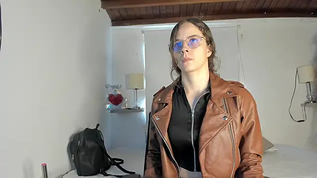  ashleymiller online show from 03/17/25, 07:04