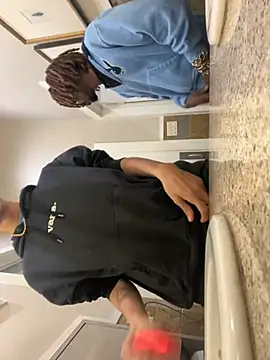 ppahcket online show from 12/12/24, 01:32