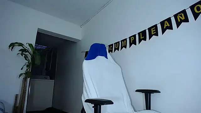 diamond black00 online show from 01/05/25, 10:50