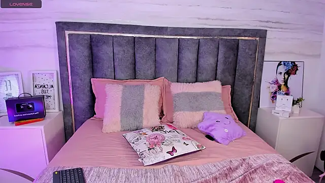 Snapshot of isabela_fox chatting on 01/19/25, 12:49 isabela fox online show from 01/19/25, 12:49