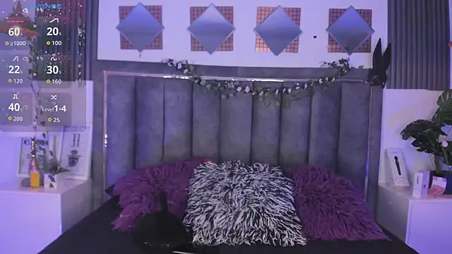 Snapshot of isabela_fox chatting on 10/28/25, 10:01 isabela fox online show from 10/28/25, 10:01