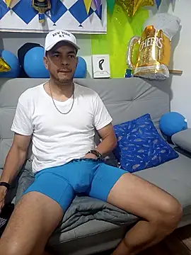 latinmartin73 online show from 10/01/25, 02:39