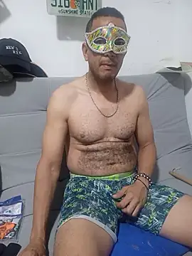 Snapshot of latinmartin73 chatting on 11/09/25, 08:29 latinmartin73 online show from 11/09/25, 08:29