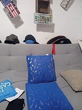 Snapshot of latinmartin73 chatting on 11/15/25, 08:49 latinmartin73 online show from 11/15/25, 08:49