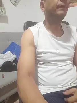 Snapshot of latinmartin73 chatting on 12/03/25, 02:15 latinmartin73 online show from 12/03/25, 02:15