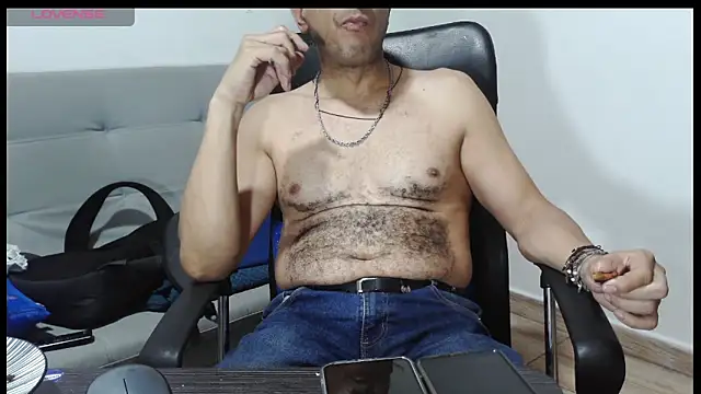 Snapshot of latinmartin73 chatting on 03/13/26, 12:06 latinmartin73 online show from 03/13/26, 12:06