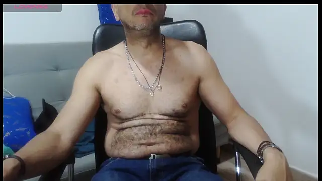 Snapshot of latinmartin73 chatting on 03/24/26, 02:16 latinmartin73 online show from 03/24/26, 02:16