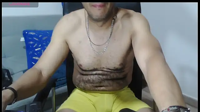 Snapshot of latinmartin73 chatting on 03/29/26, 02:44 latinmartin73 online show from 03/29/26, 02:44