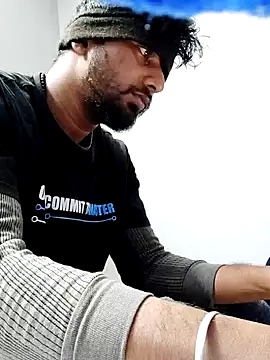 Snapshot of Gawothum chatting on 01/21/25, 02:43 Gawothum online show from 01/21/25, 02:43