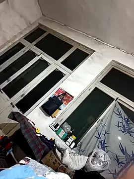 huzi518 online show from 02/19/25, 01:39