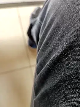 huzi518 online show from 12/01/25, 03:00