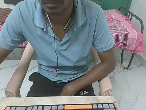 Snapshot of hot_dark_chocolate08 chatting on 09/16/25, 08:54 hot dark chocolate08 online show from 09/16/25, 08:54