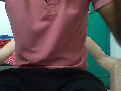 Snapshot of hot_dark_chocolate08 chatting on 10/13/25, 04:07 hot dark chocolate08 online show from 10/13/25, 04:07