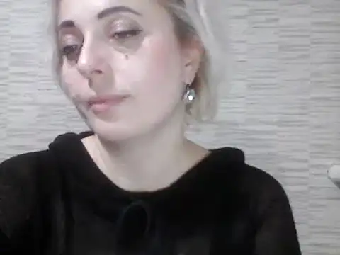 SweetCandy356 online show from 12/17/24, 08:21