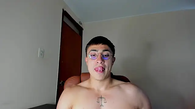 Leoknight online show from 02/03/25, 09:18