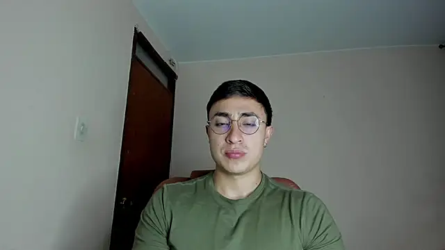 Leoknight online show from 03/11/25, 02:32