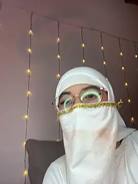 Maisa issa online show from 03/03/25, 04:35