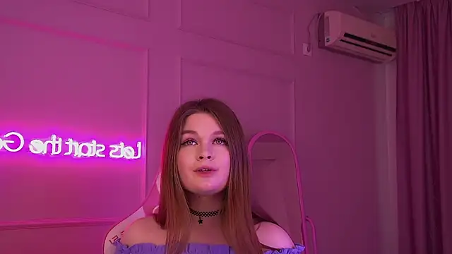 CrystalLyons online show from 03/15/25, 09:19