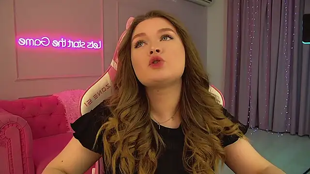 CrystalLyons online show from 02/09/26, 06:12