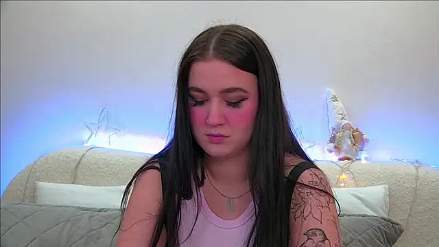 ChristinaMilton online show from 01/06/25, 10:35