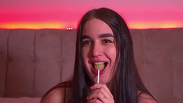 ChristinaMilton online show from 02/01/25, 12:29