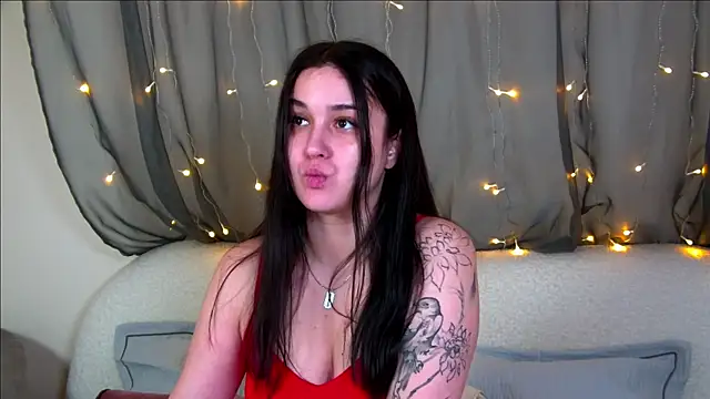 ChristinaMilton online show from 10/24/25, 06:48