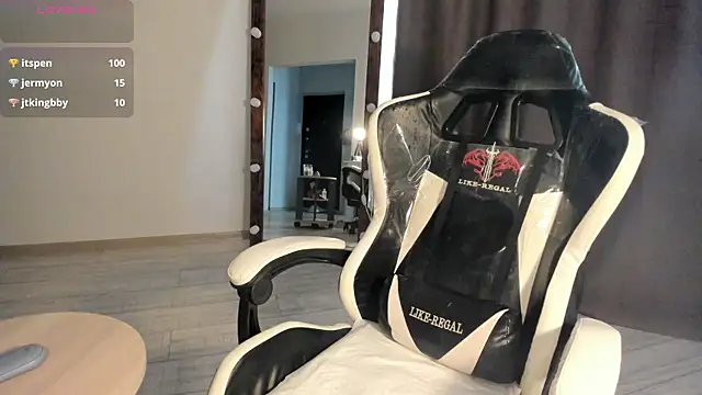 Snapshot of Lana_Younes chatting on 03/22/25, 12:35 Lana Younes online show from 03/22/25, 12:35