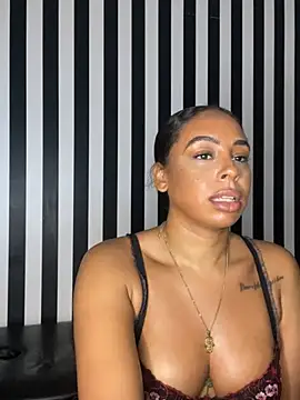 Snapshot of bigbootyjayda chatting on 12/18/24, 10:35 bigbootyjayda online show from 12/18/24, 10:35