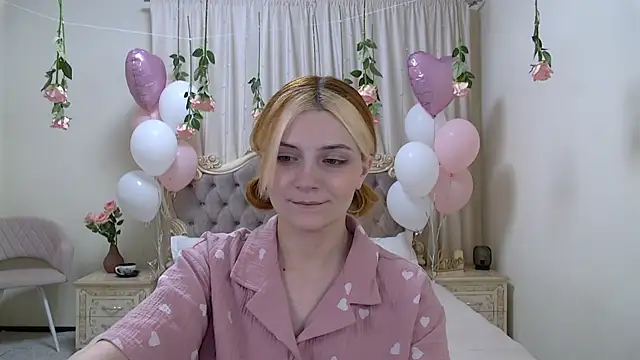 KellyStone online show from 02/18/25, 08:36