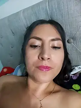 ELISA 90 online show from 01/30/25, 01:11